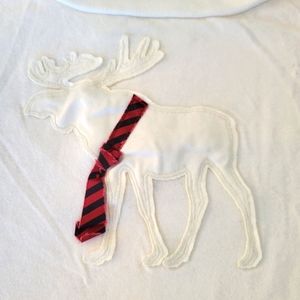2 for $20 A&F Moose appliqué T shirt